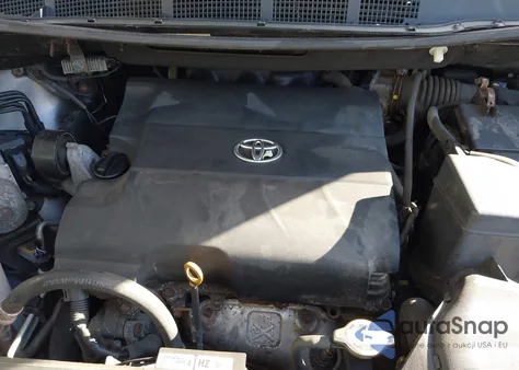 2011 Toyota Sienna Le V6 z USA, uszkodzony, nr VIN 5TDKK3DCXBS125502